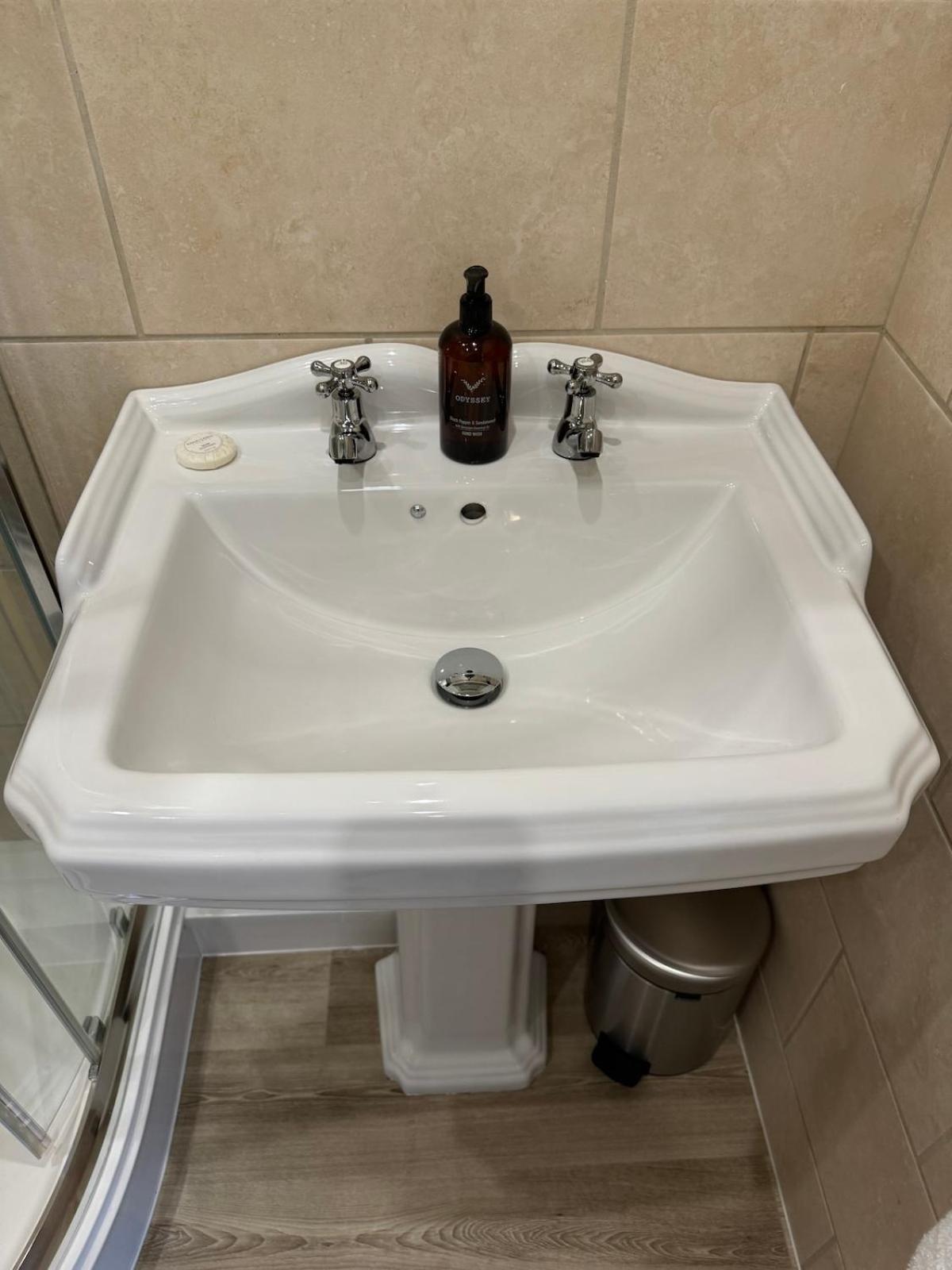 Chew View Luxury Apartment Keynsham Ngoại thất bức ảnh