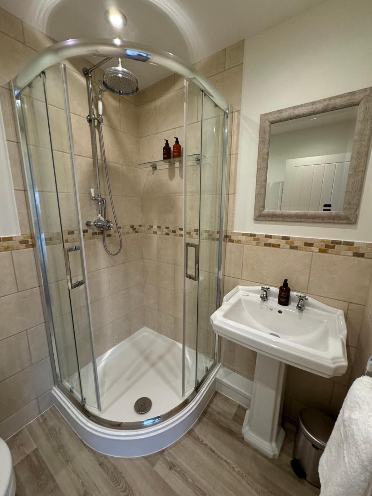 Chew View Luxury Apartment Keynsham Ngoại thất bức ảnh